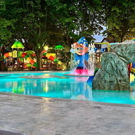 Camping Village Lago Maggiore Dormelletto Exterior photo